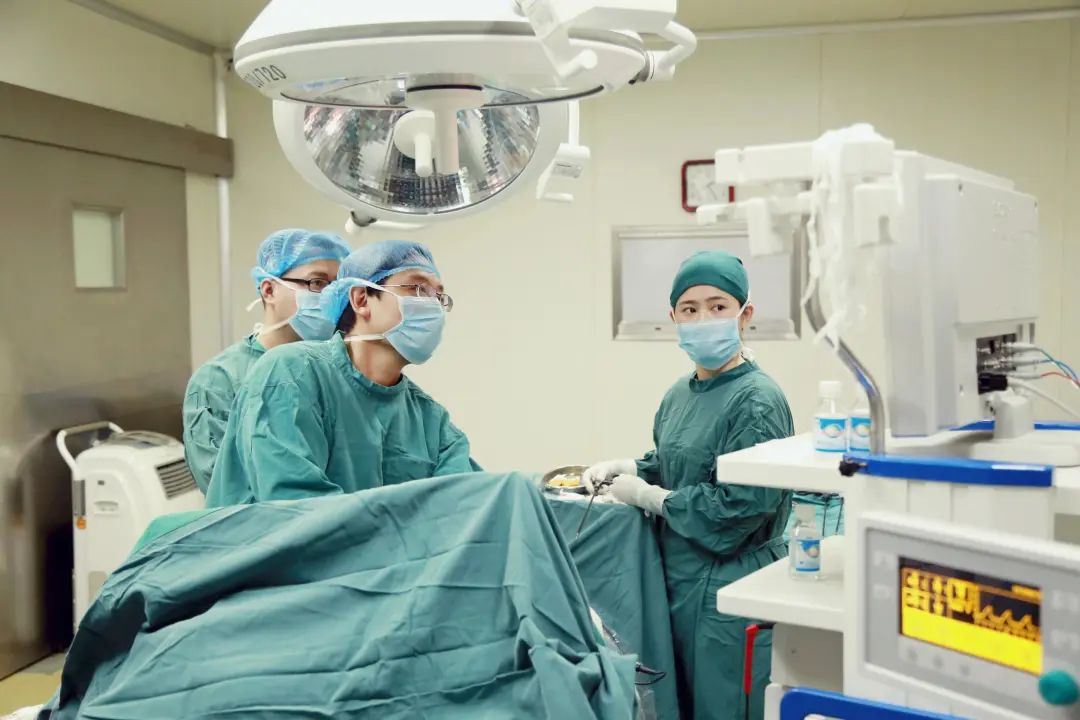 胆结石就该切胆囊？错！能保胆就保胆，这些后遗症要警惕【四川胆结石专科医院】(图4)