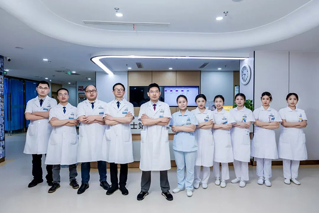 国家级认证!何明刚主任单孔胆囊手术装置获国家专利(图9) 国家级认证!何明刚主任单孔胆囊手术装置获国家专利(图9)