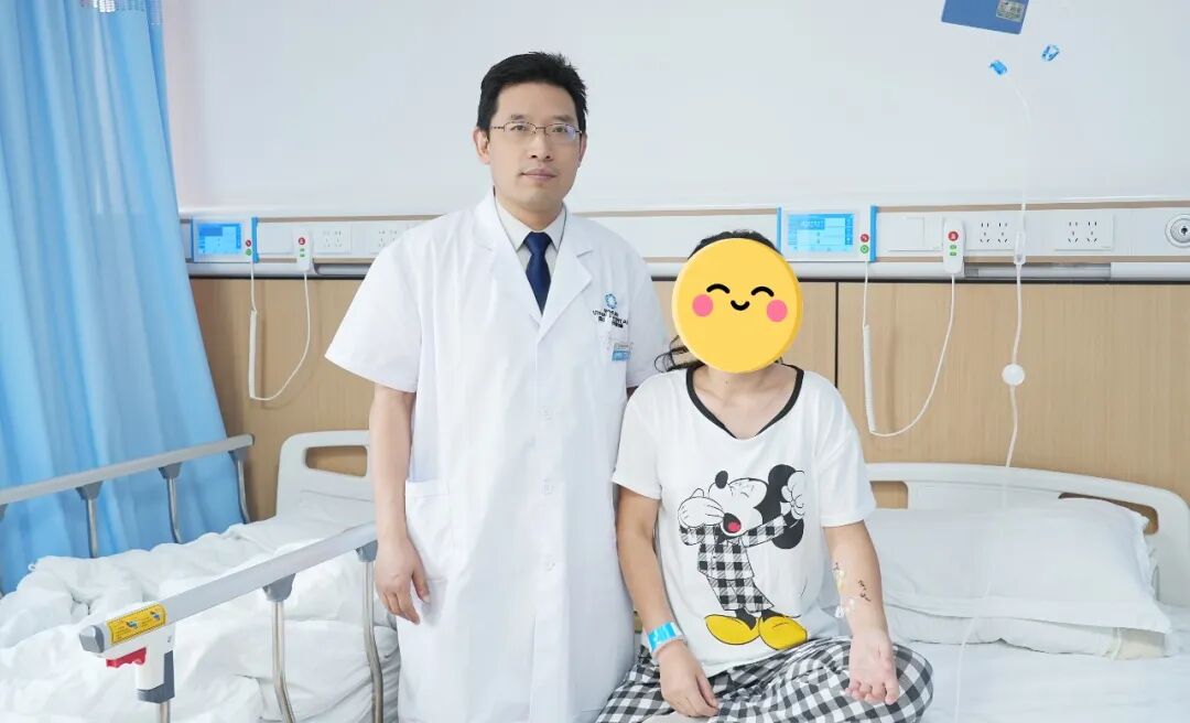 “当地没何明刚主任这么好的医生!”她专程从福建来四川结石病医院保胆(图1) “当地没何明刚主任这么好的医生!”她专程从福建来四川结石病医院保胆(图1)